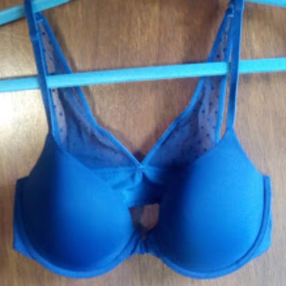 NWOT Victoria Secret Navy Bra, 32D. Front Closure. - Picture 4 of 5